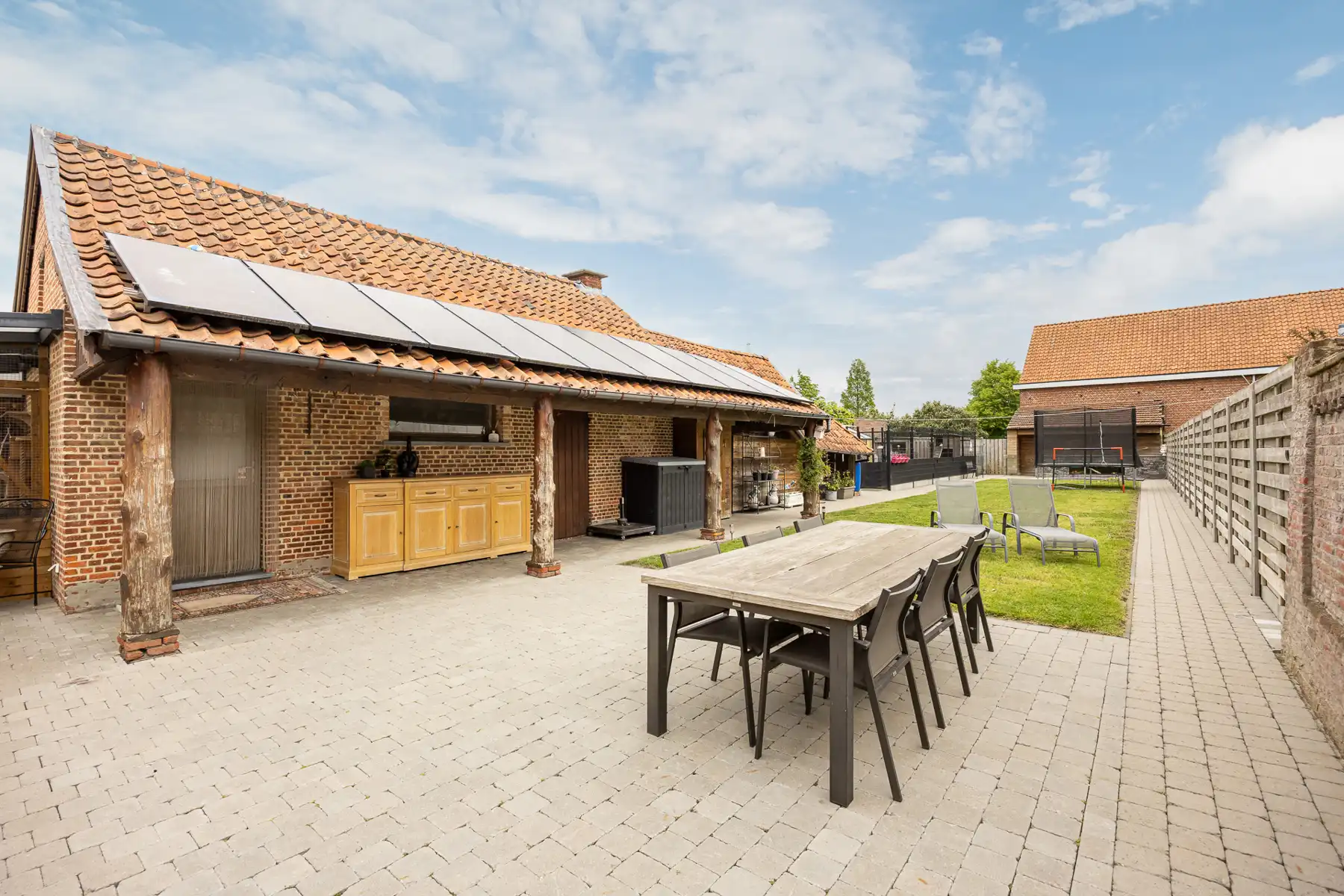 Charmant gerenoveerde woning met 3 à 4 slaapkamers in het centrum van Beerse. foto 22