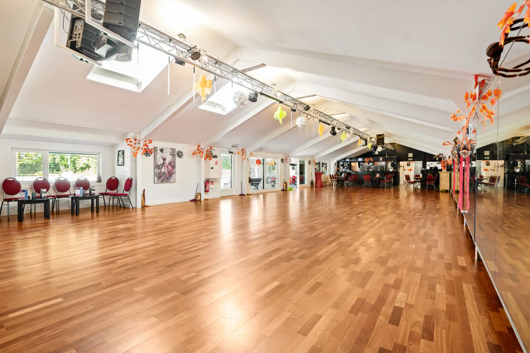 Polyvalent gebouw gelegen in recreatiegebied  foto 8