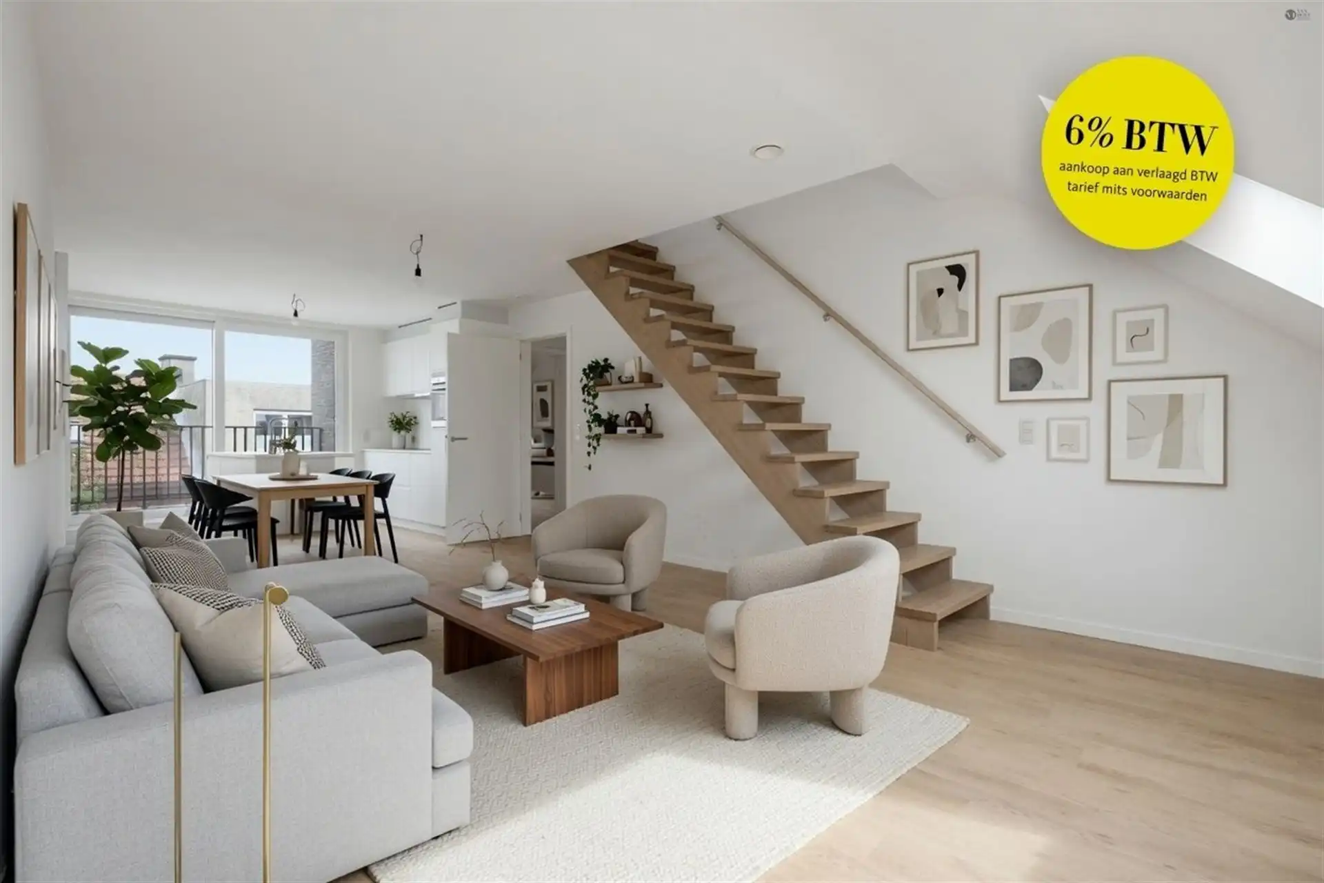 Ruim duplex appartement met 3 slaapkamers en 2 badkamers foto 4