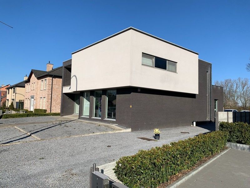 Multifcufunctioneel bedrijfsgebouw met appartement op zichtlocatie foto 5