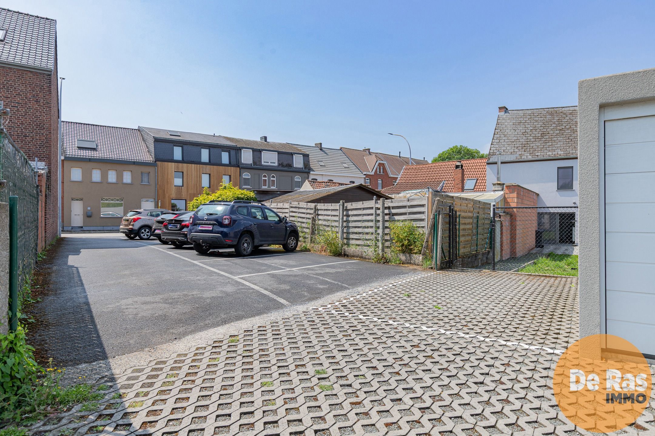 Herzele -  Totaal gerenoveerde woning met 4 slaapkamers, tuin en garage gelegen centrum Herzele foto 22