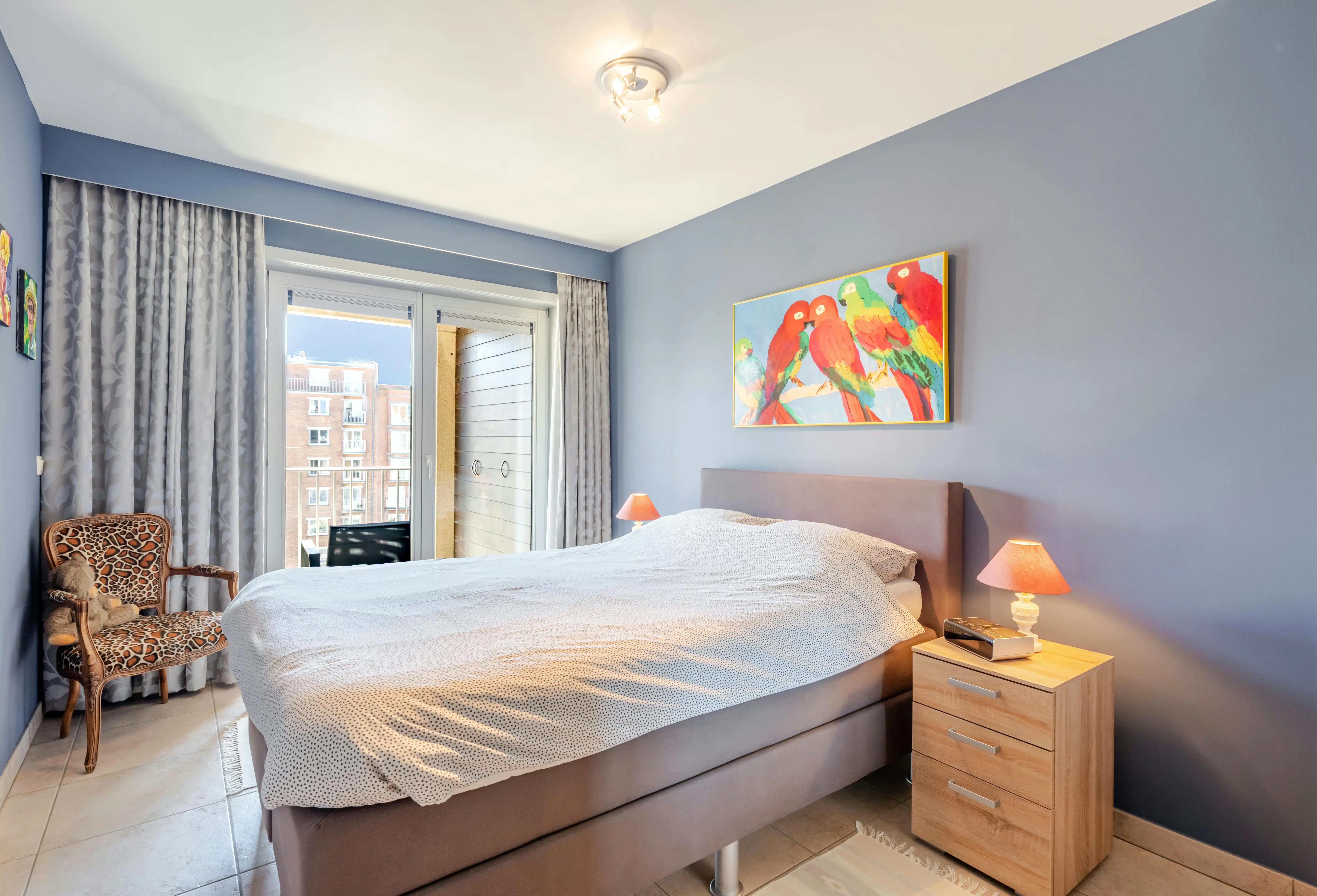 Ruim 2-slaapkamer appartement met zonnig terras te Oostende foto 11