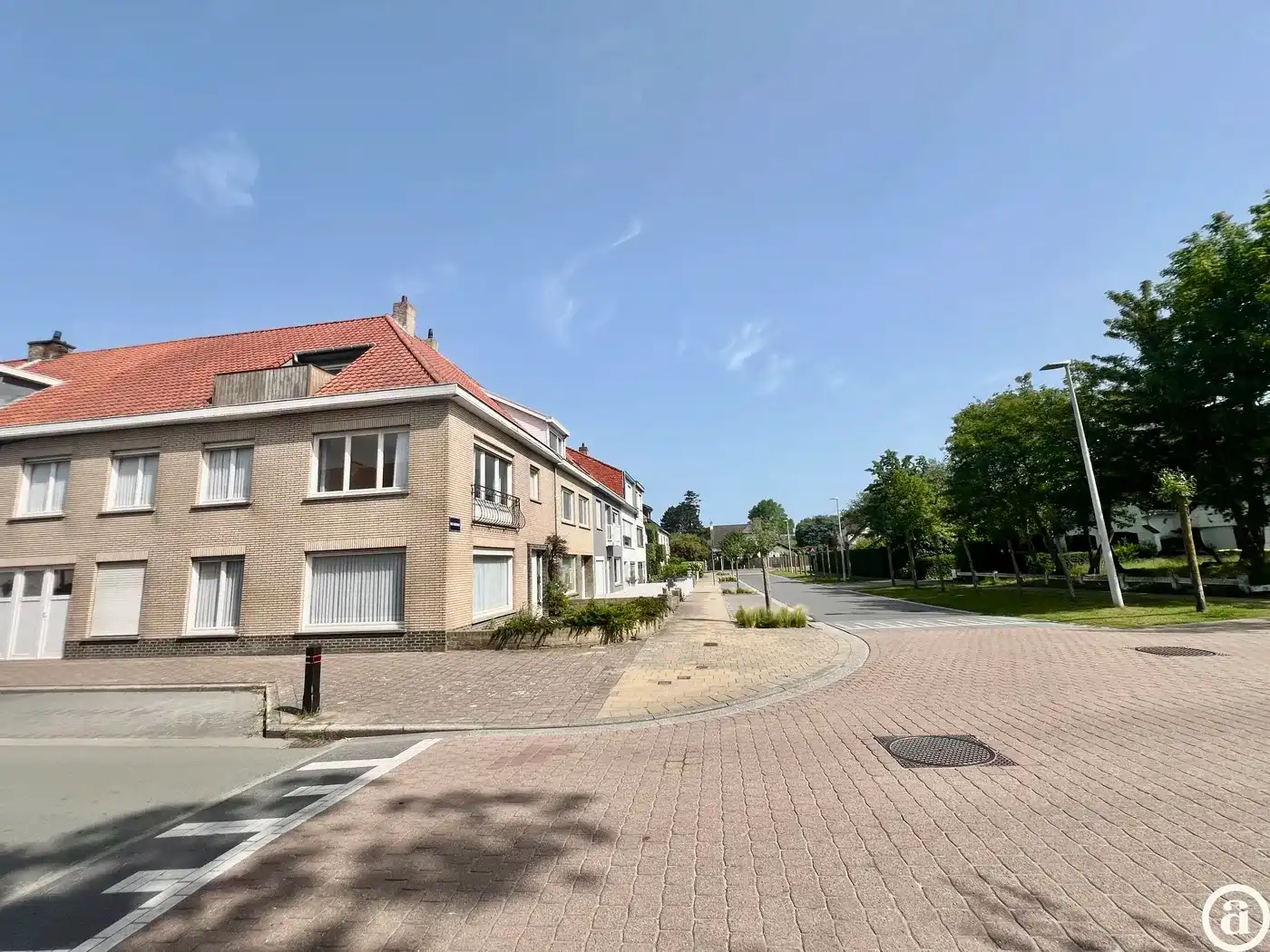 Te renoveren hoekwoning nabij het charmante oude Knokke foto 2