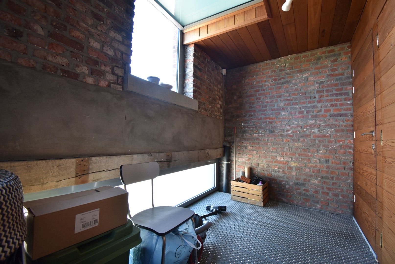Duplex-appartement met 1 slaapkamer met unieke architectuur in hartje Beverst foto 22