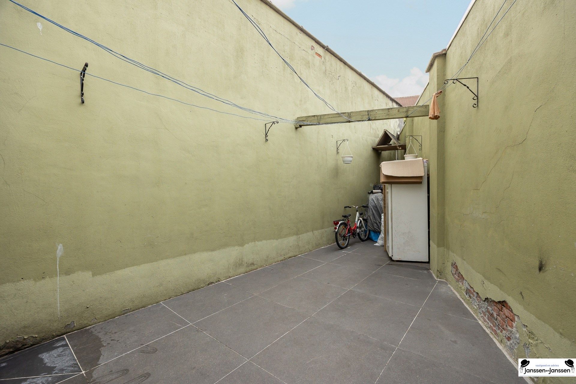 Ruime instapklare woning met 3 à 4 slaapkamers in 2060 Antwerpen! foto 24