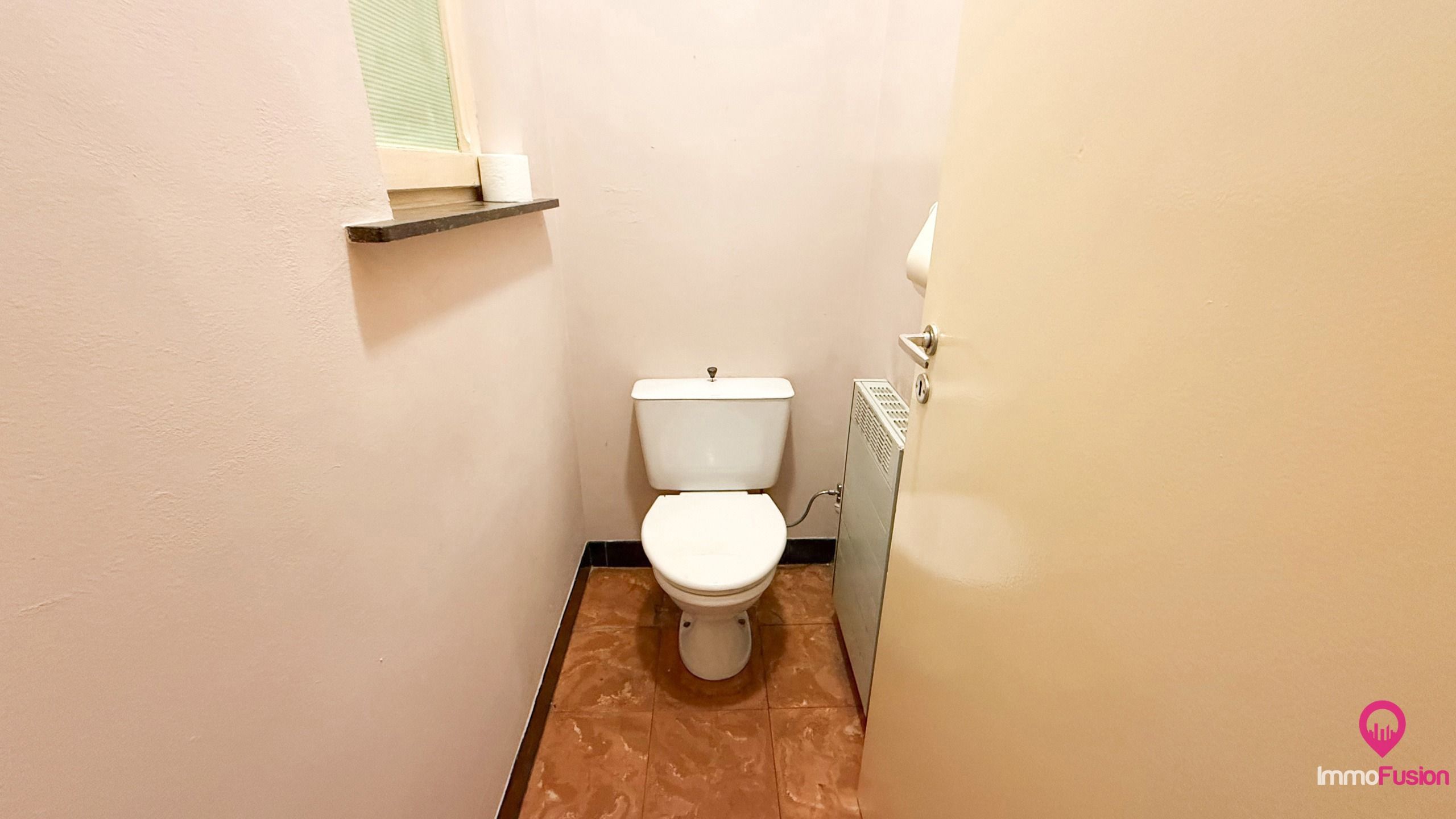 Splitlevel woning met 3 slaapkamers en ruime werkplaats!  foto 12