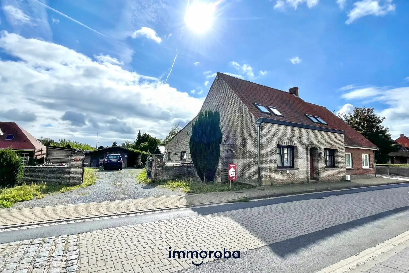 Hoofdfoto van de publicatie: Goed gelegen, half open bebouwing op 1203 m² met 3 slaapkamers te Zulte