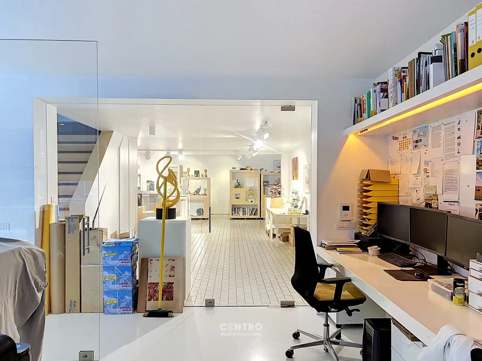 Ruimtelijk magazijn met toonzaal, kantoor en woonst te Lichtervelde, ideaal voor wonen én werken op een perceel van 1.002m²! foto 17