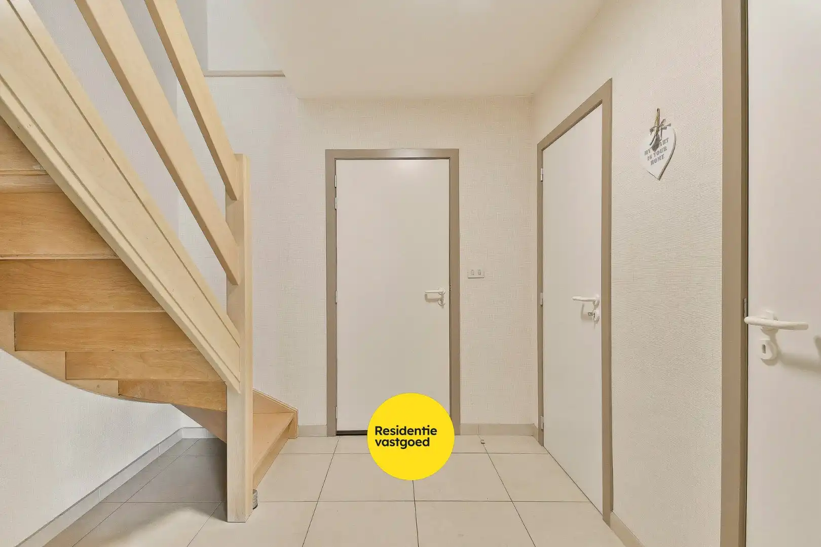 Duplex-appartement in rustige residentie met twee slaapkamers en terras foto 15