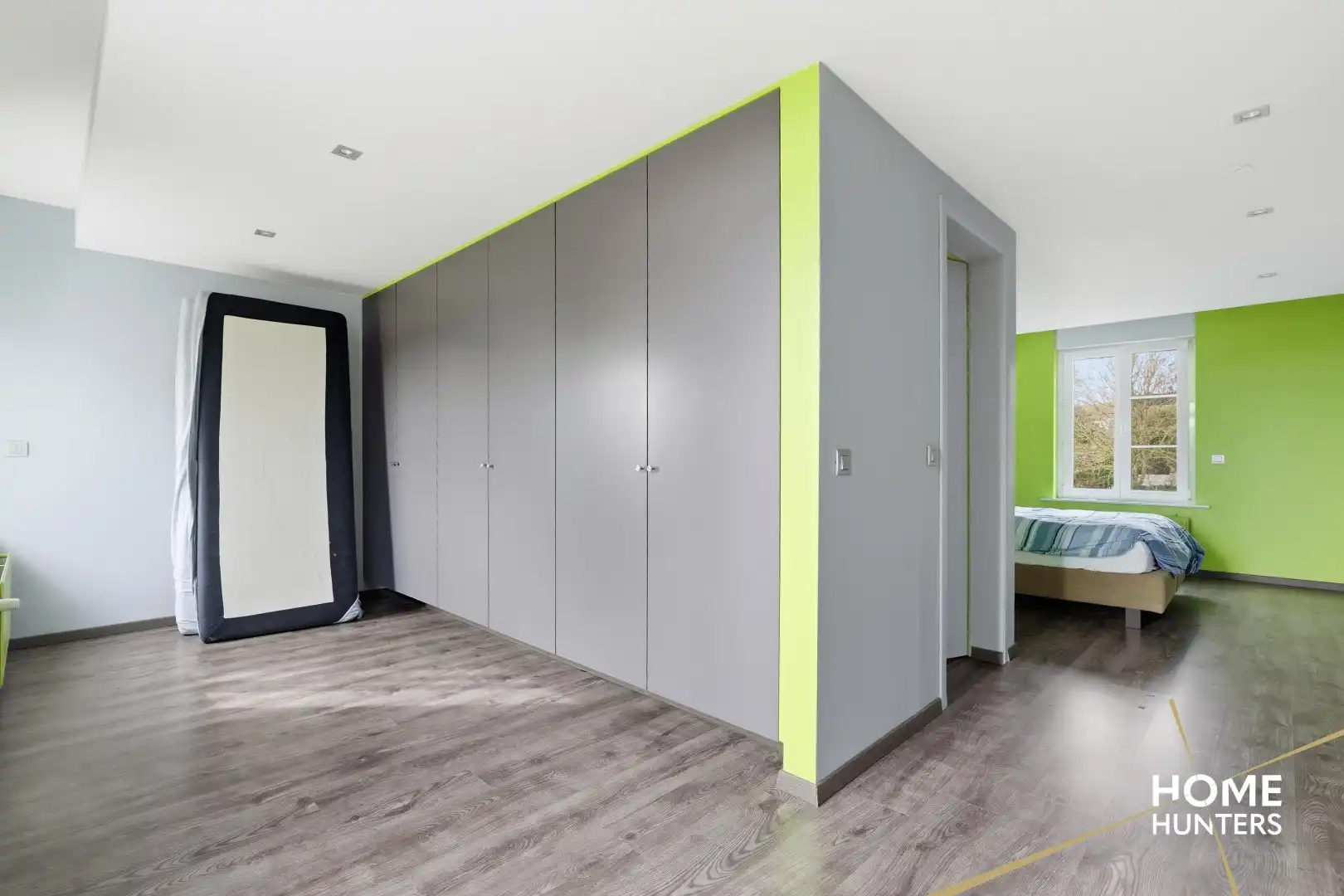 Instapklare halfopen woning met garage, tuin en 3 slaapkamers in de dorpskern van Nieuwkerke foto 12