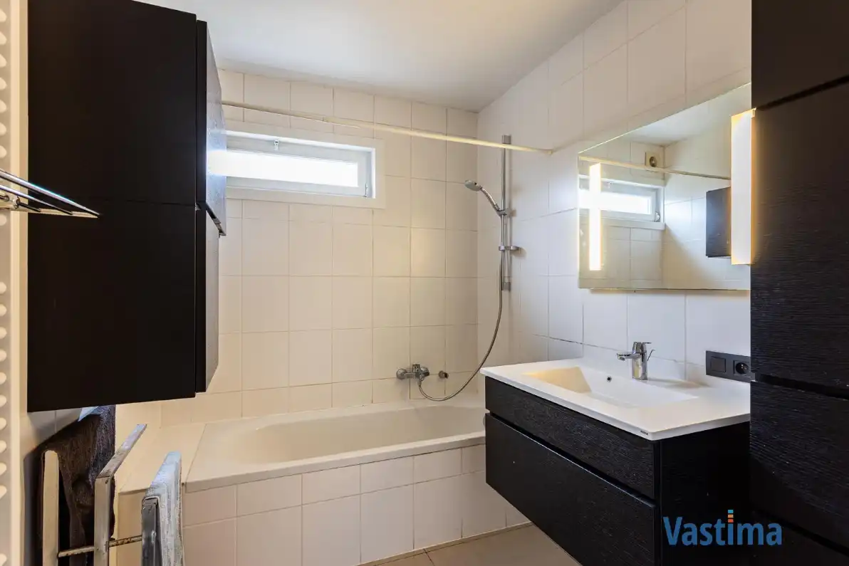 Instapklare bungalow met 3 slaapkamers en garage foto 13