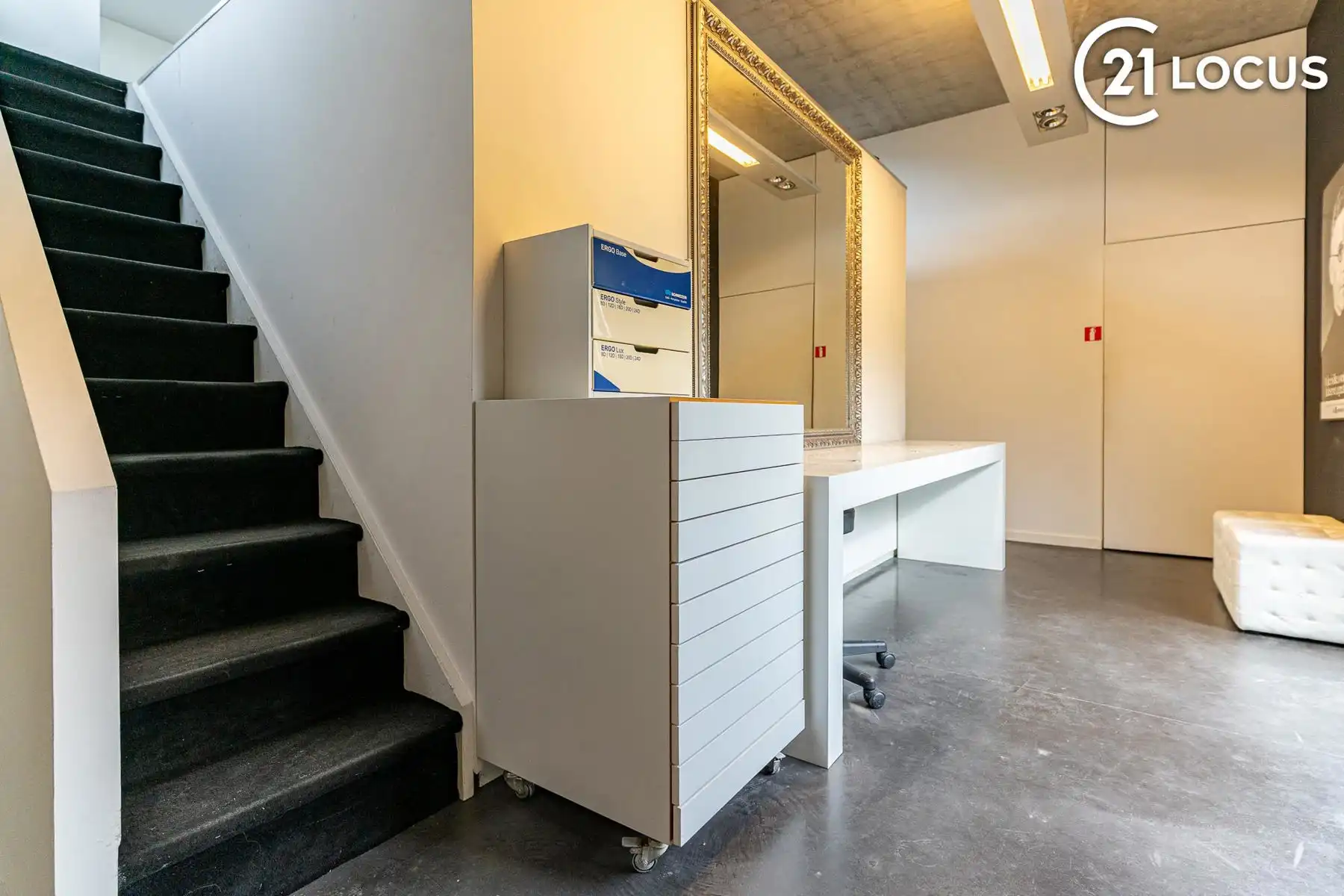 Handelsruimte met woonst & 6 parkings te koop in Kruibeke foto 10