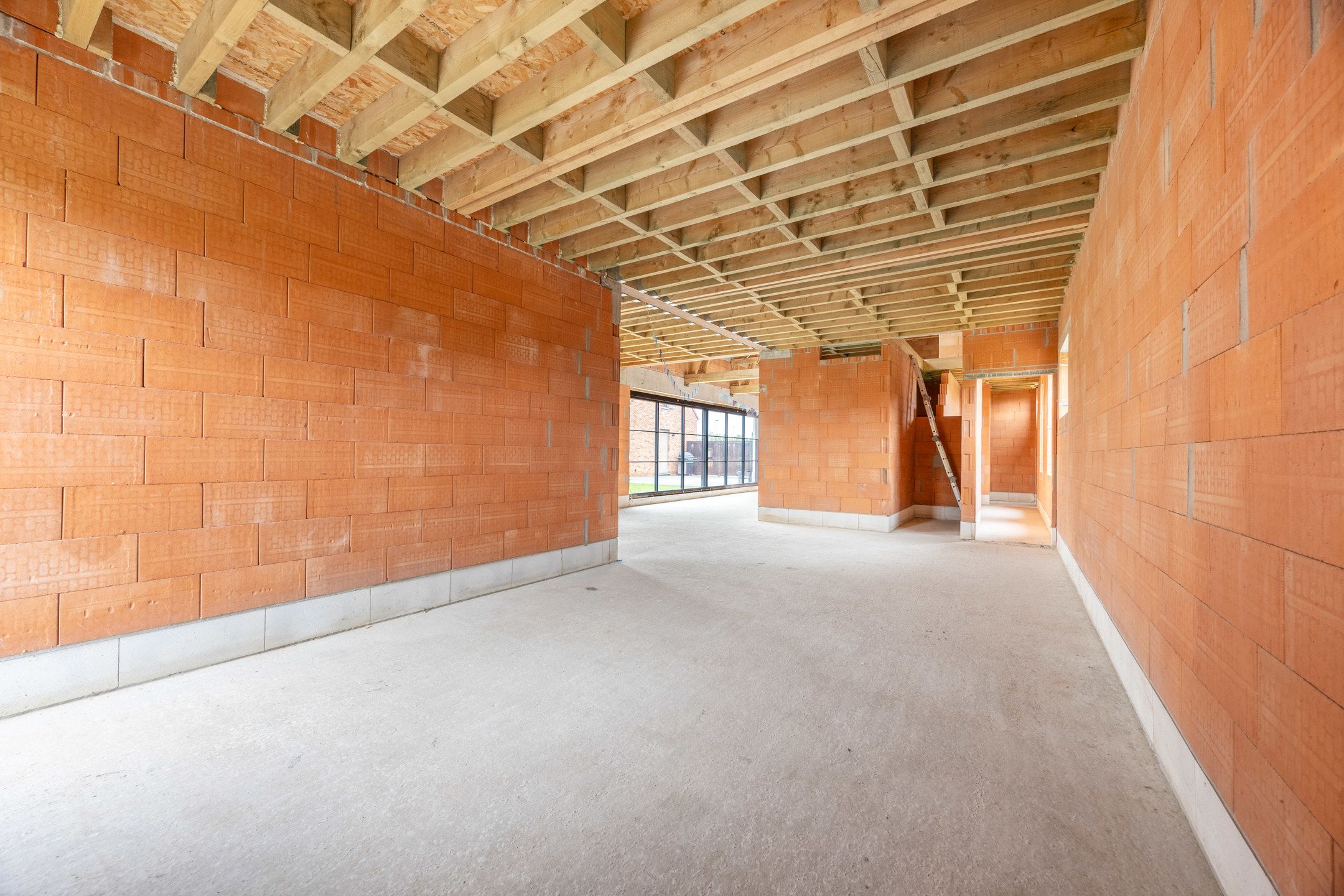 Langgevelhoeve met bijgebouw op rustige landelijke locatie foto 19