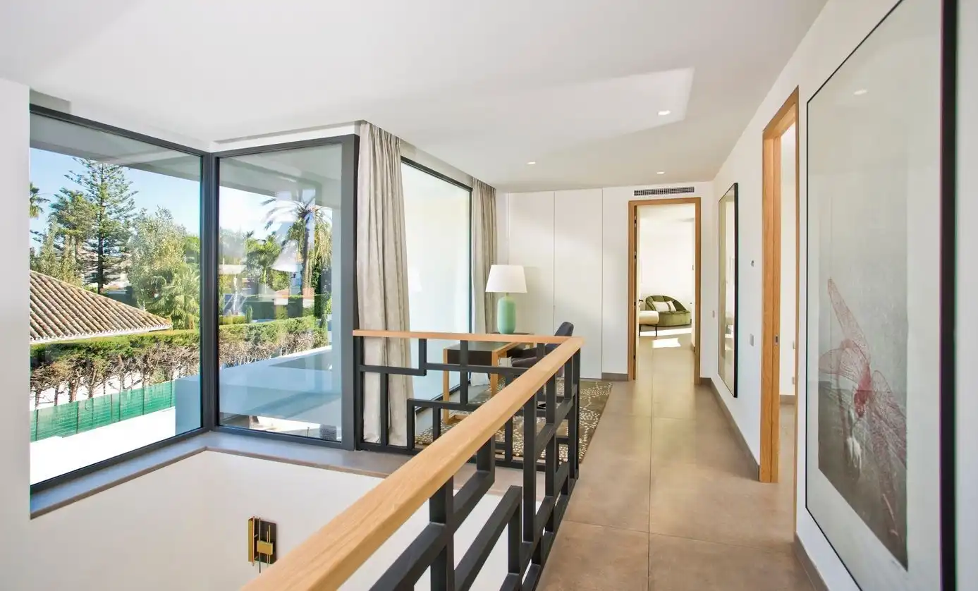 Tijdloze Elegante Villa op loopafstand van het strand foto 7