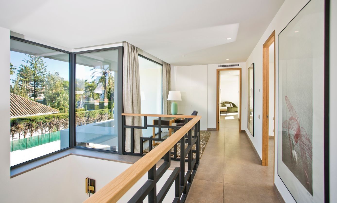 Tijdloze Elegante Villa op loopafstand van het strand foto 7