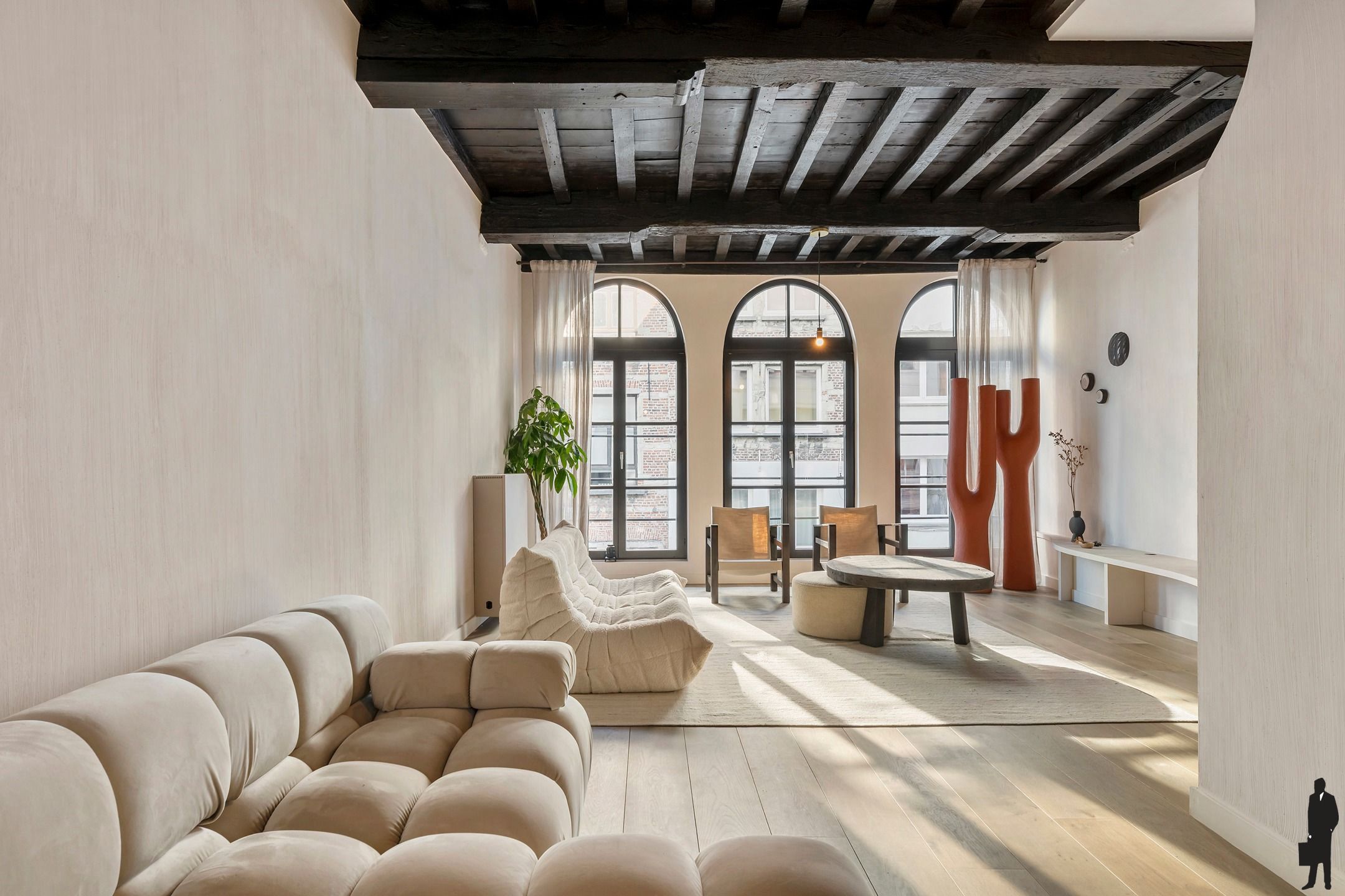 Neoclassicistische stadswoning uit de 19de eeuw met zicht op de Schelde en de Kathedraal foto 12