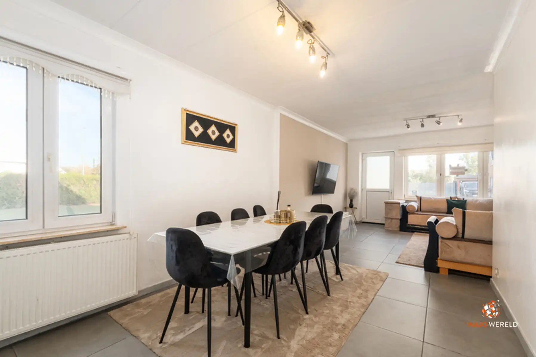Ruime woning met 5 slaapkamers en grote wei op 24a  foto 5