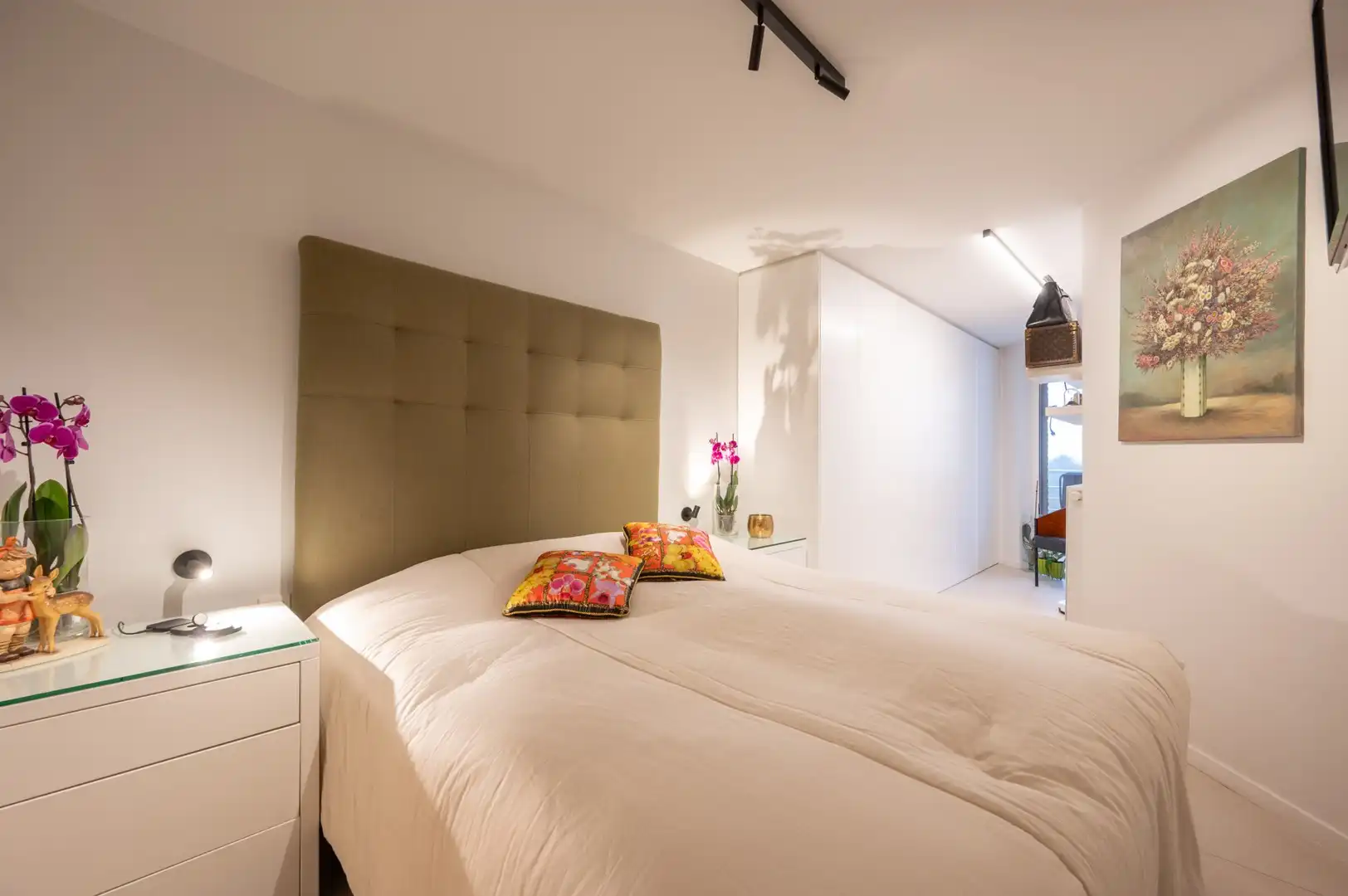 Designappartement met panoramisch zeezicht! foto 9