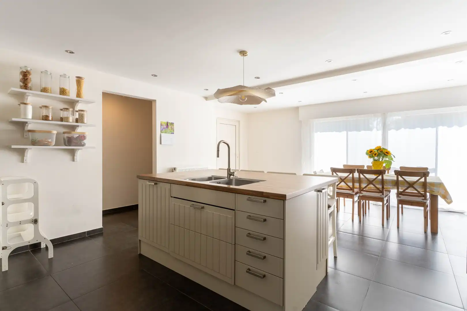 Lichtrijke 4-slpk woning met zuidtuin & tal van troeven foto 11