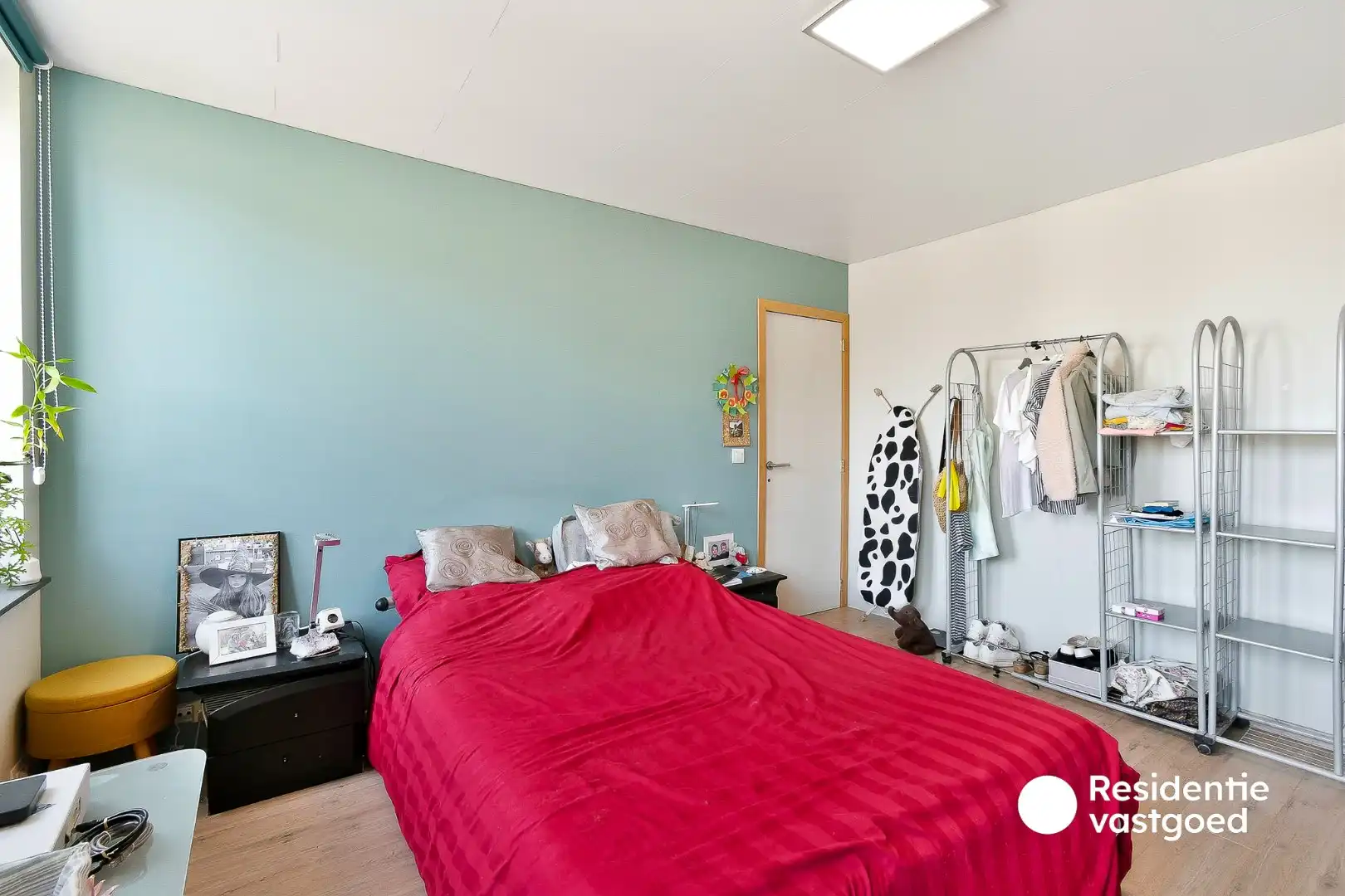 Ruime en instapklare villa met 4 slaapkamers, garage, tuin en 2 terrassen foto 12