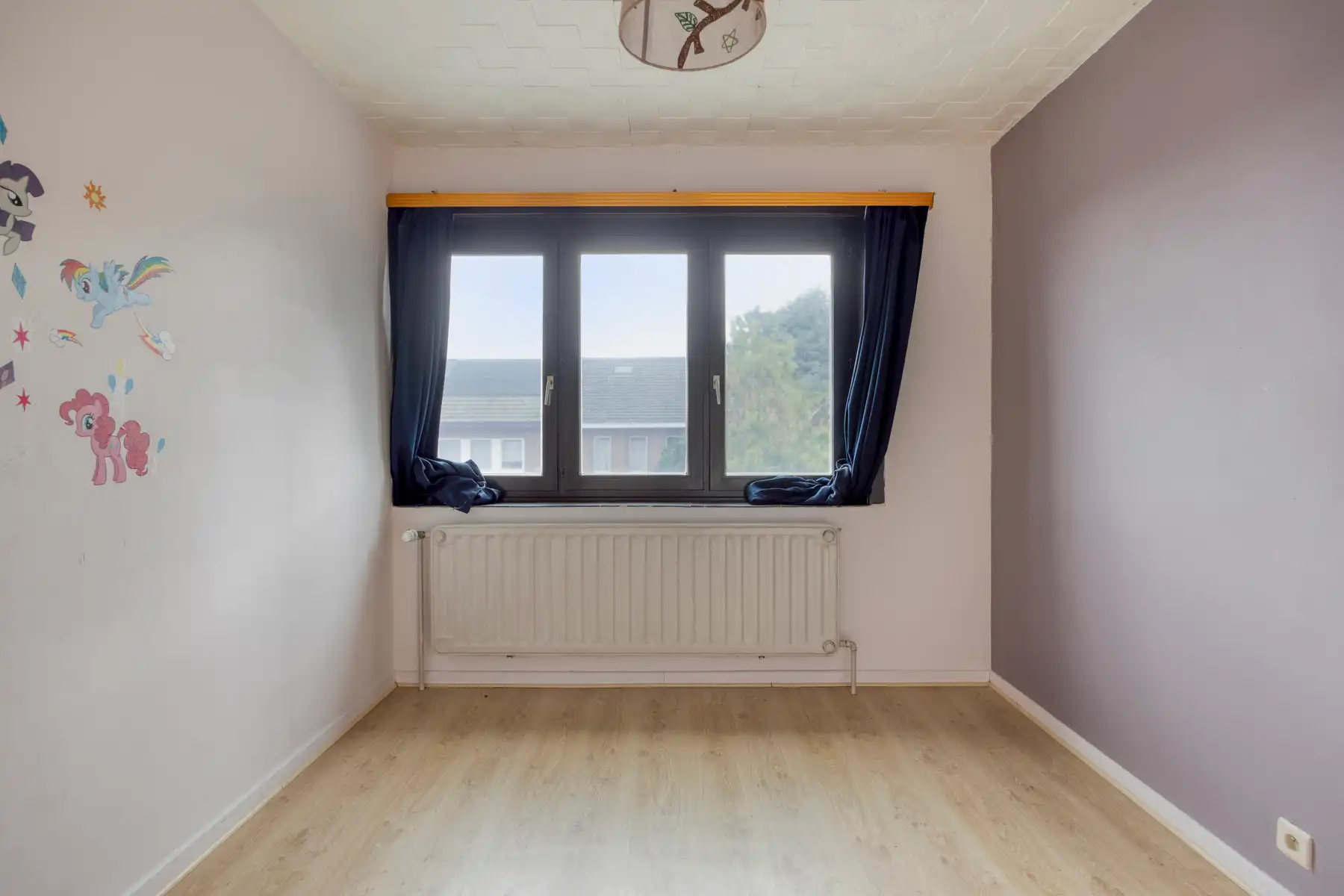 Woning met 4 slaapkamers, garage en tuin foto 16