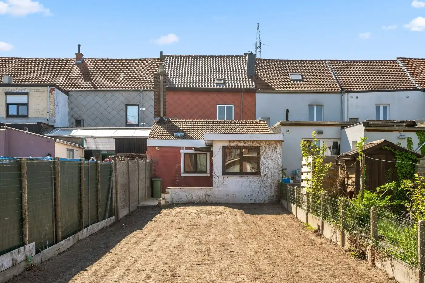 Op te frissen woning op Tiense stadsrand met 2 parkeerplaatsen foto 27