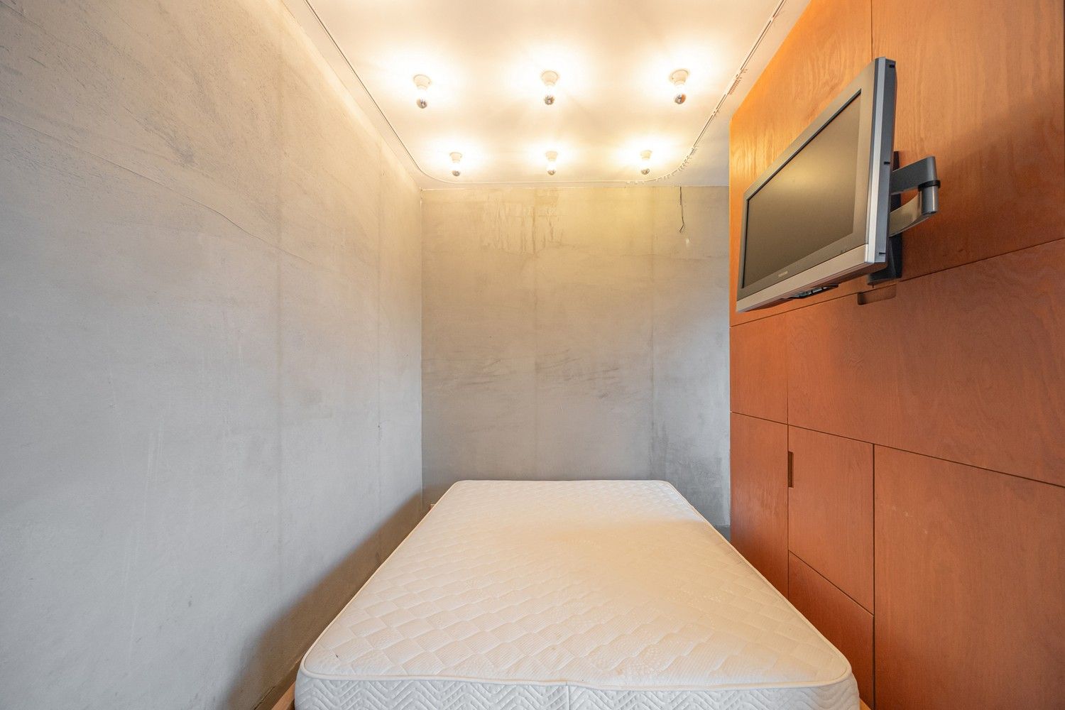 Stijlvolle studio met panoramisch zicht in hartje Antwerpen foto 6