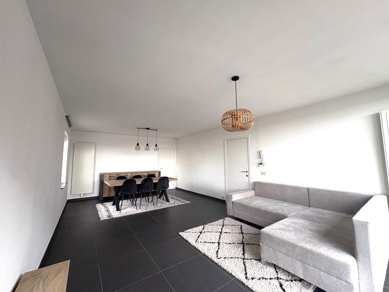 Appartement met 2 slpk + ruim zongericht  terras foto {{pictureIndex}}