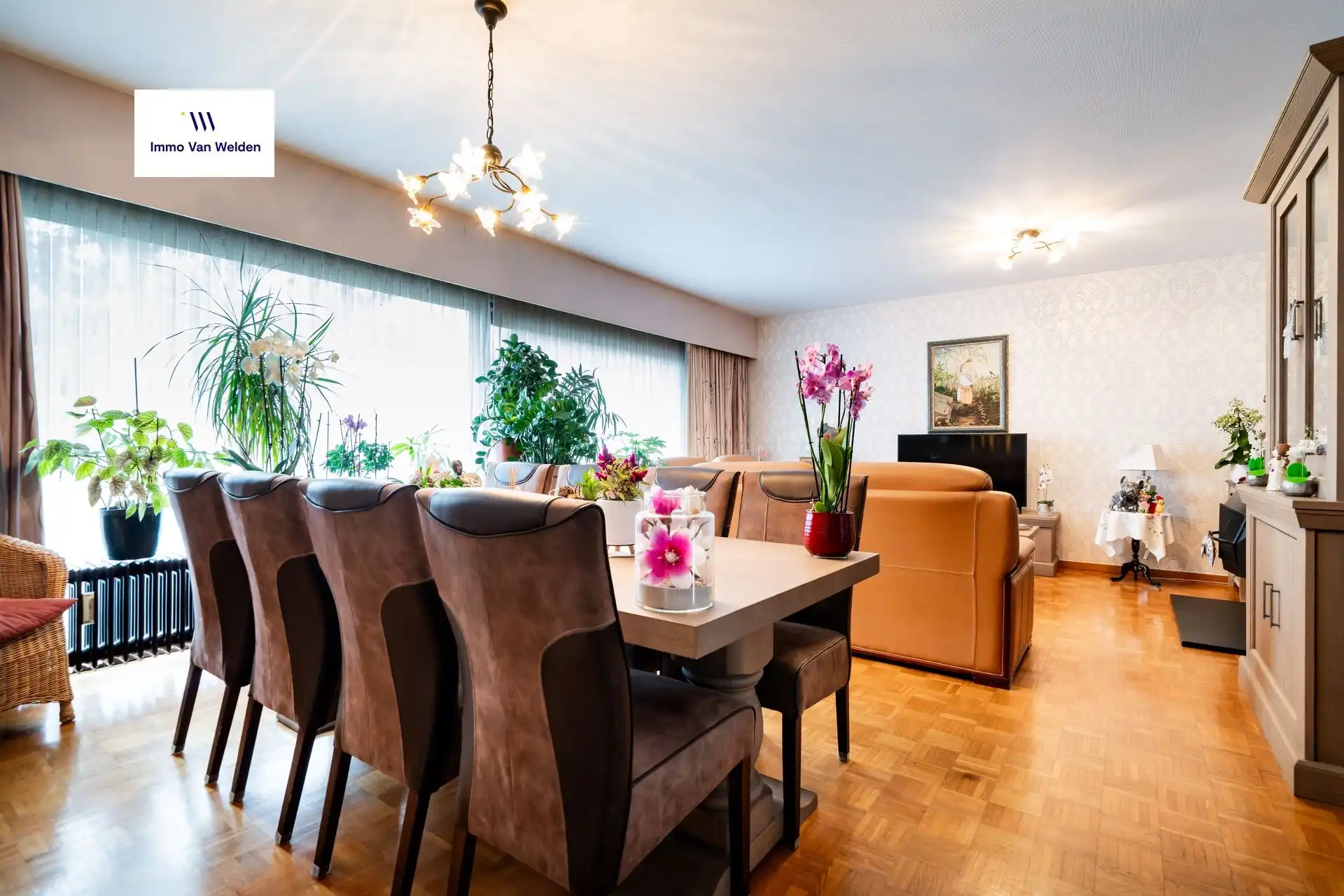 Ruim appartement met twee terrassen te Eine foto 6
