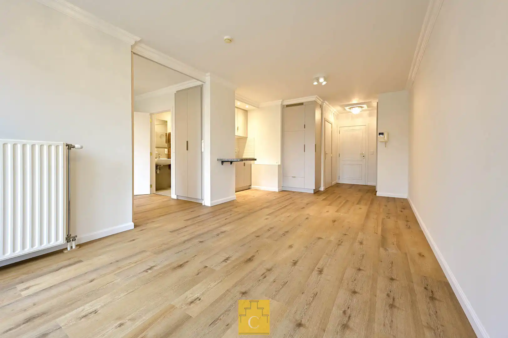 recent volledig vernieuwde serviceflat met zonnig terras in een groene oase nabij het centrum van Brugge foto 8