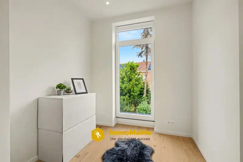 RECENT GERENOVEERD 1 SLAAPKAMER APPARTEMENT TE KOOP IN ZELZATE foto 12