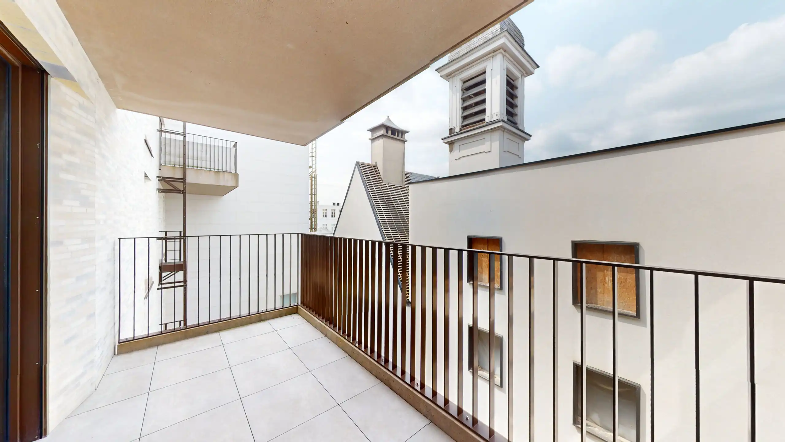 ANTWERPEN -CENTRUM - Appartement in het hart van de Stad foto {{pictureIndex}}