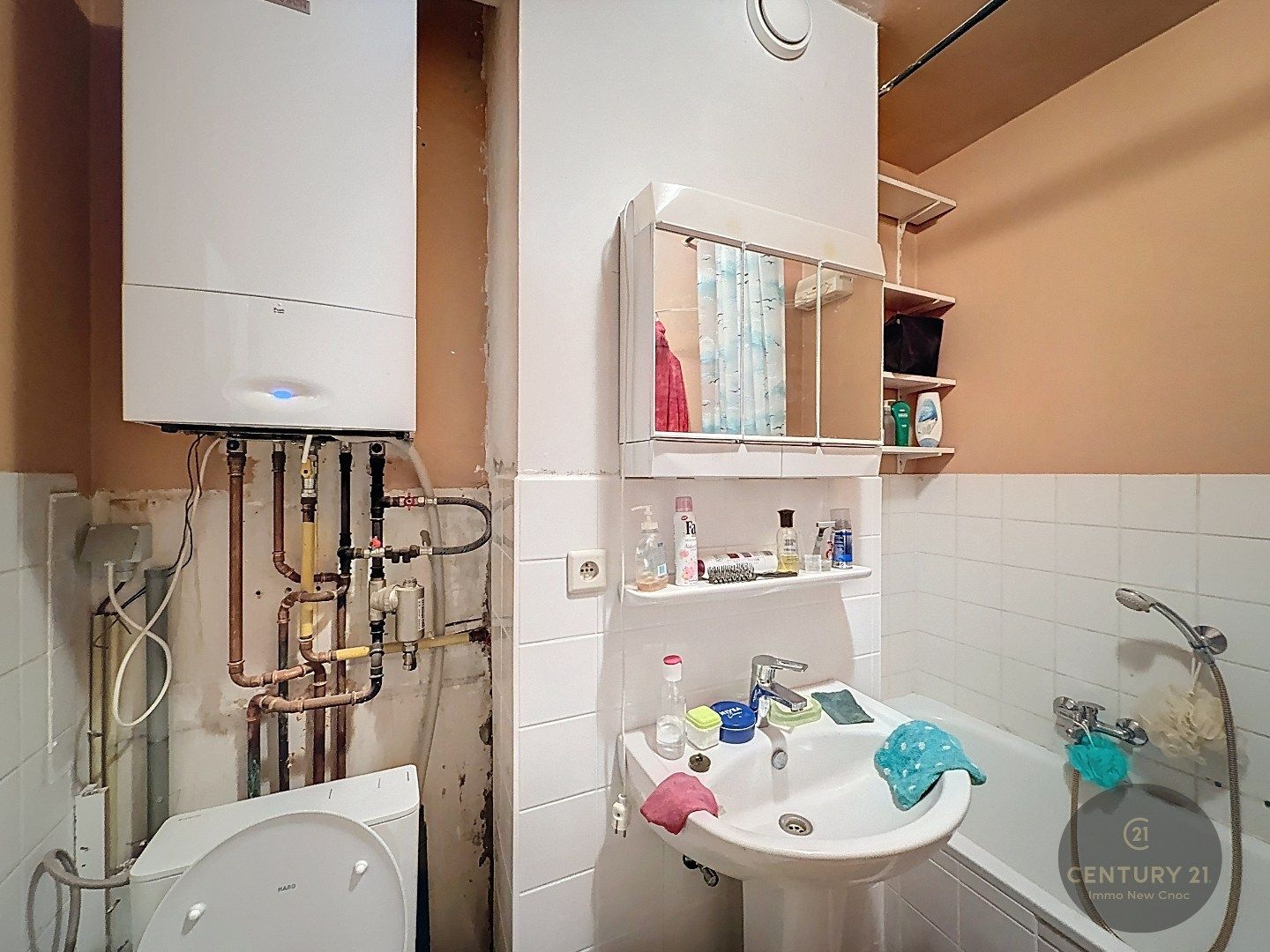 Studio met garagebox foto 9