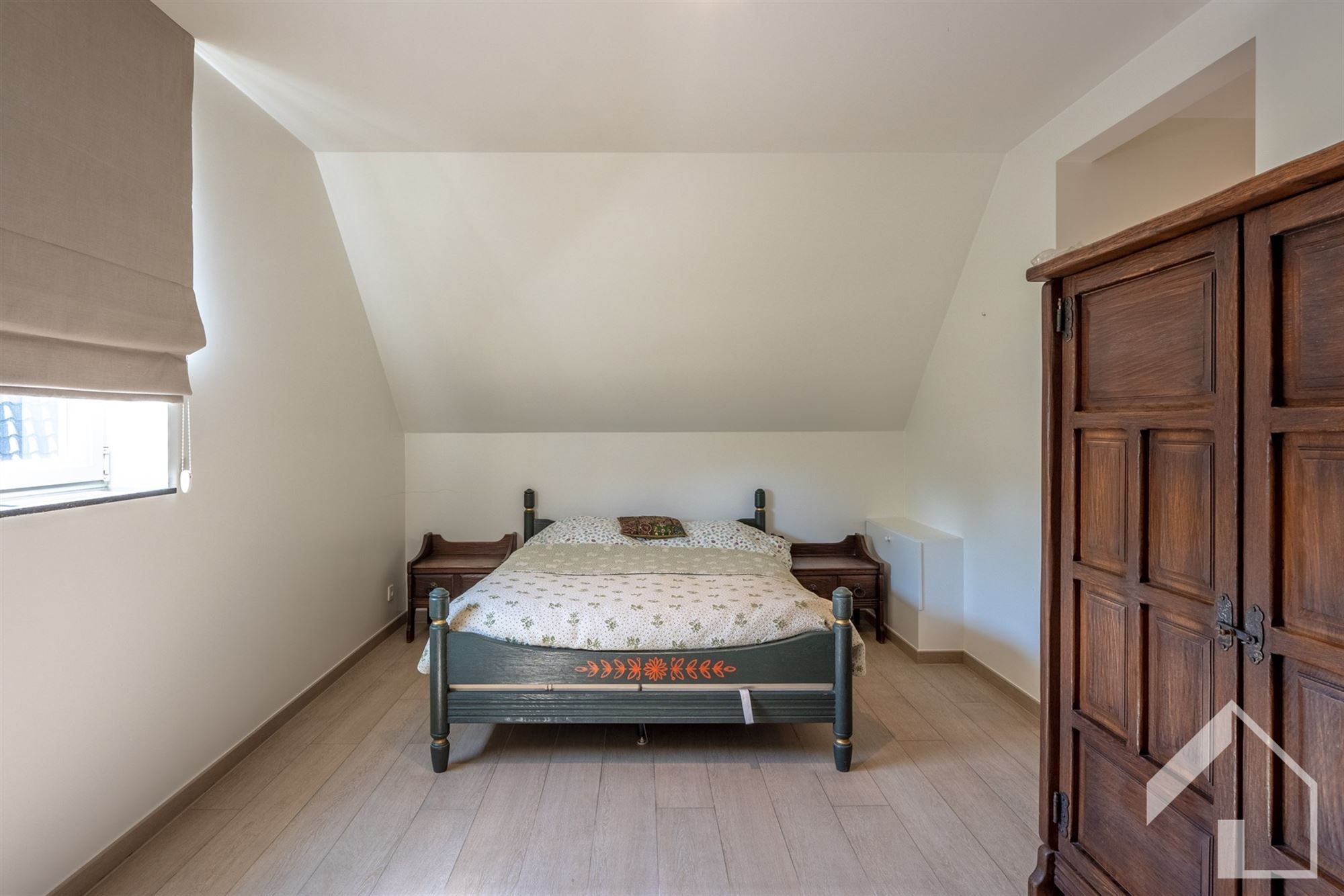 Energiezuinige woning met lift, tuin, oprit en inpandige garage foto 18