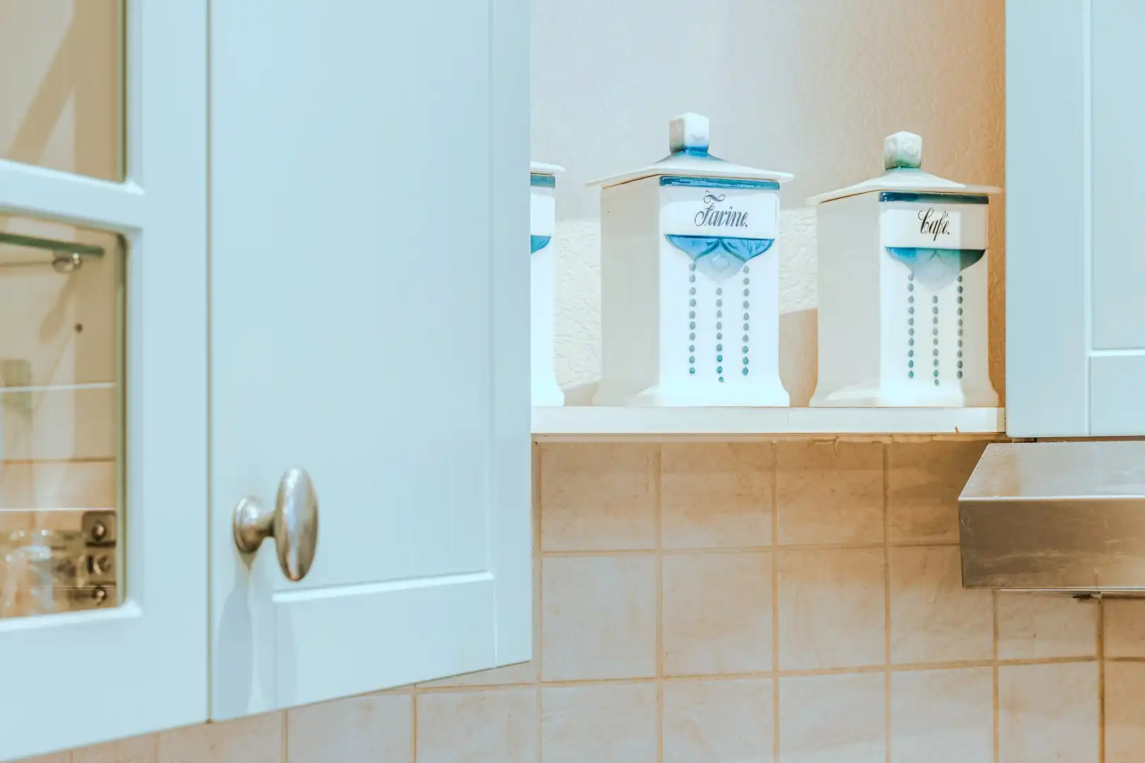 Op te frissen Belétage woning in rustige wijk foto 7