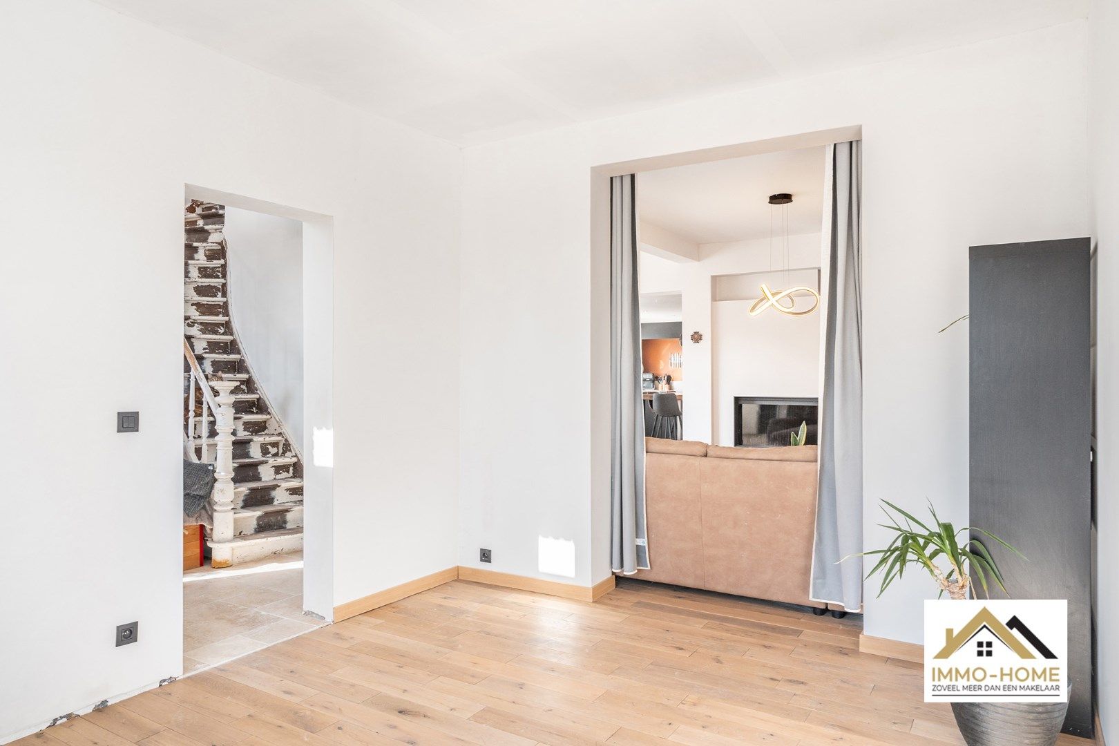 Recent gerenoveerde woning met magazijn en atelier-ruimte  foto 10