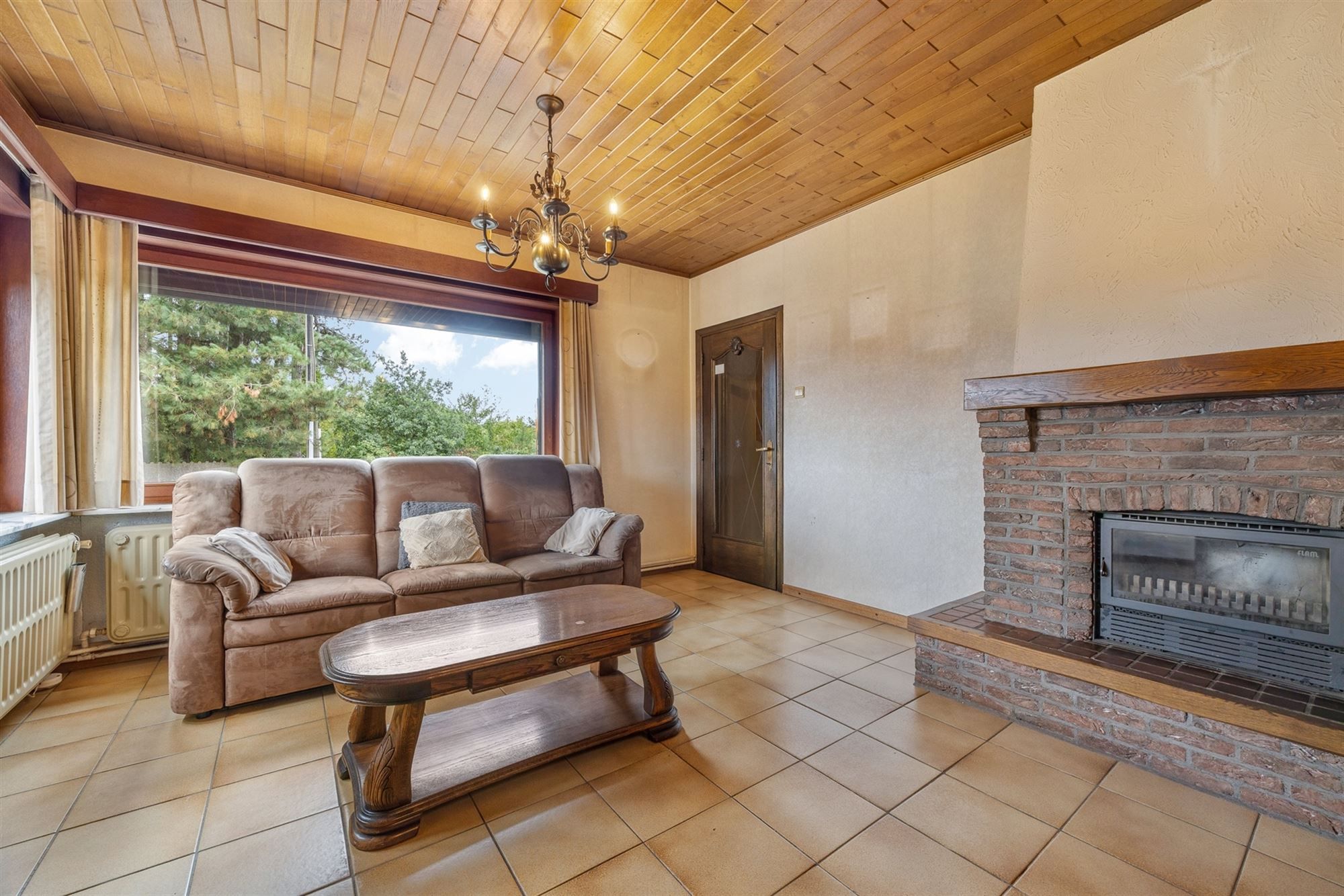 PERFECT ONDERHOUDEN GELIJKVLOERSE WONING OP IDEALE LIGGING foto 3