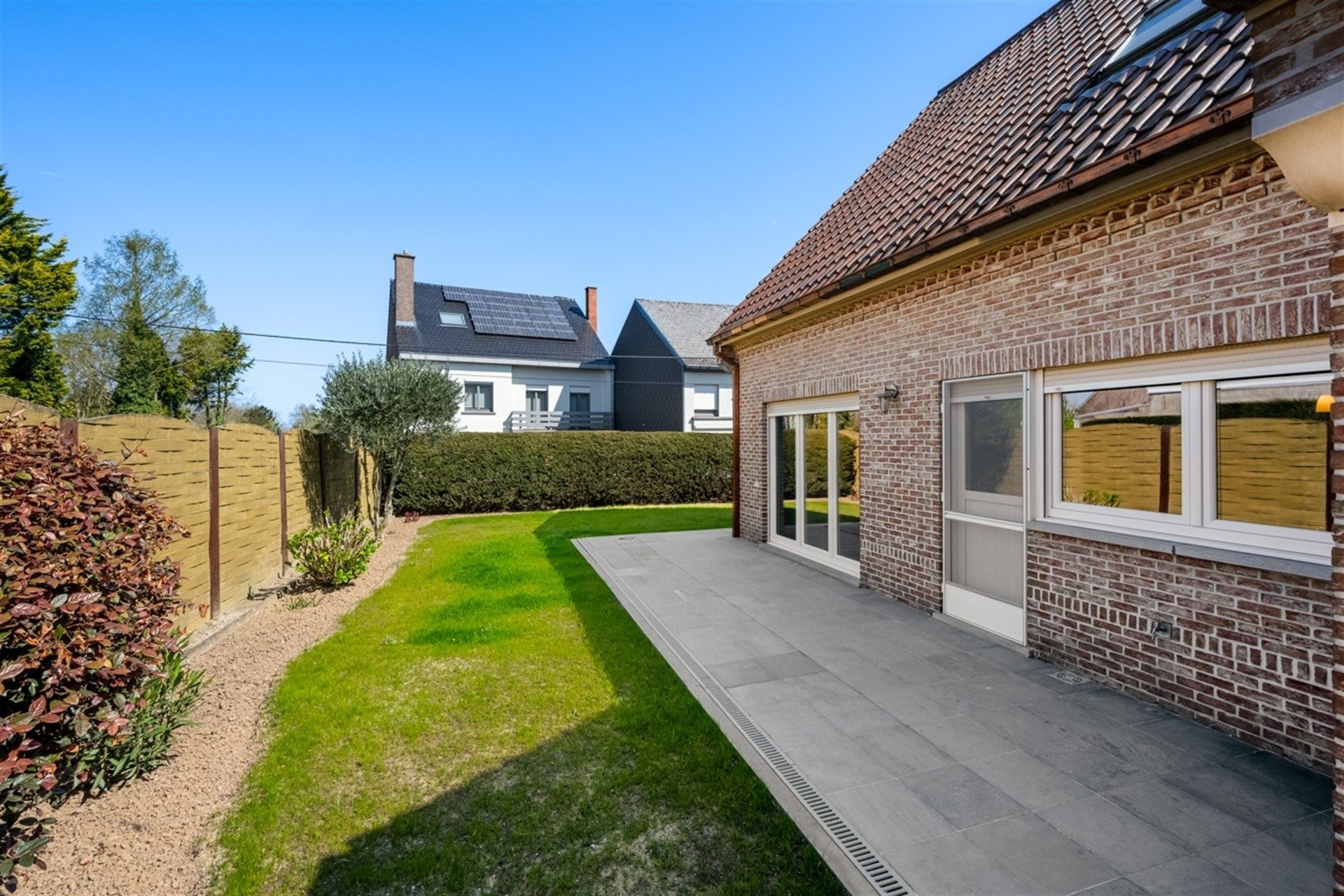 Zeer goed onderhouden open bebouwing te Heldergem foto 23