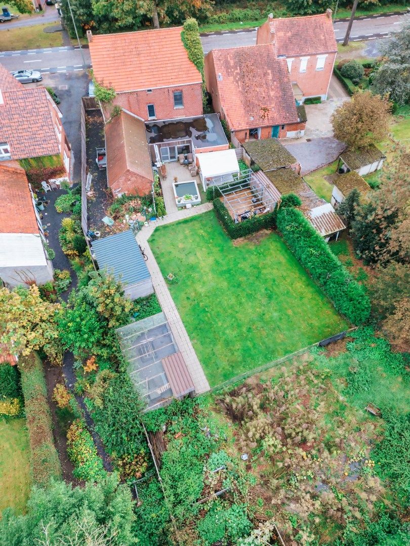 Vrijstaande woning op een ruim perceel van 1170 m² foto 29