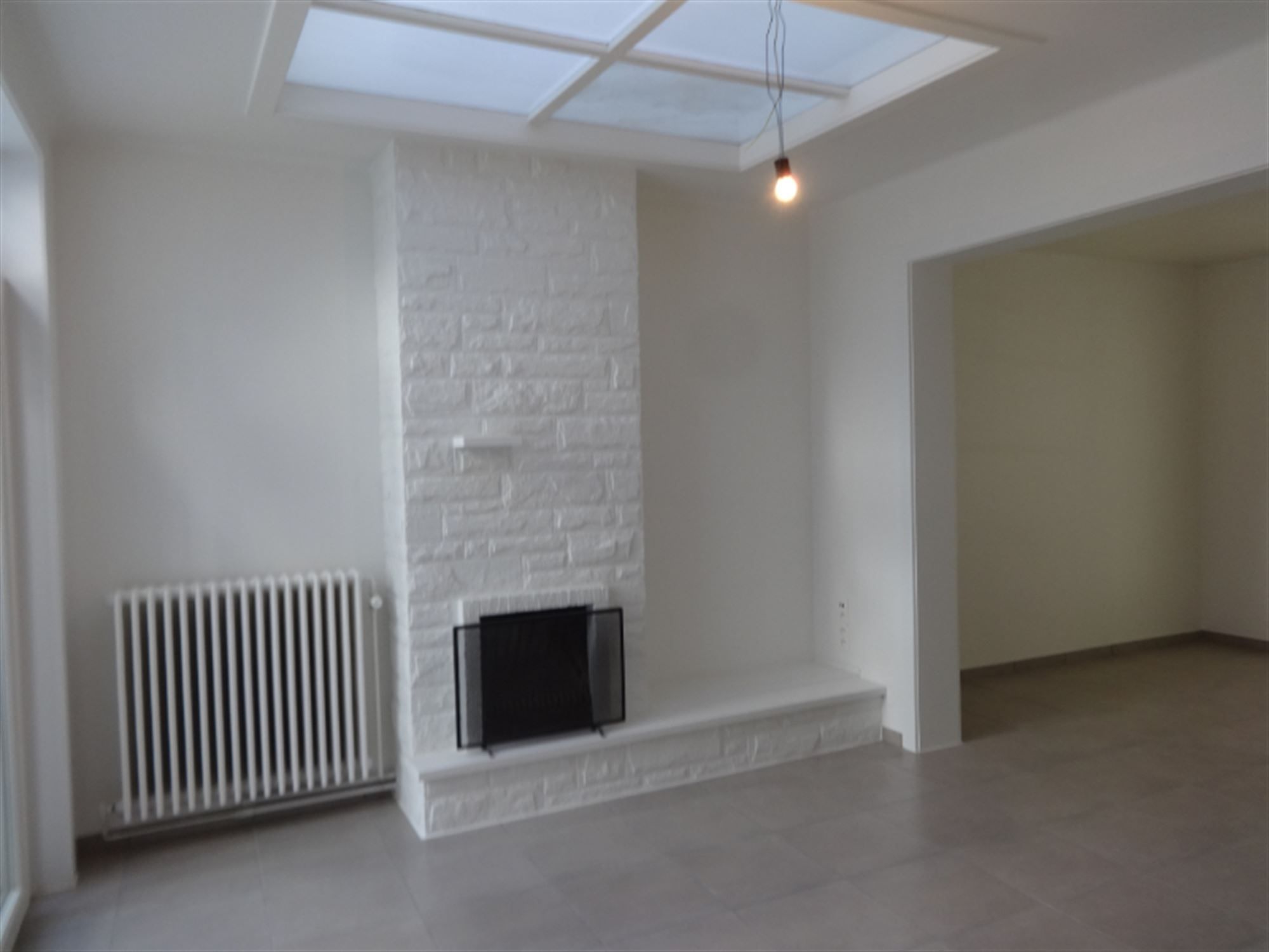 Volledig vernieuwde woning centrum Kortrijk foto 5