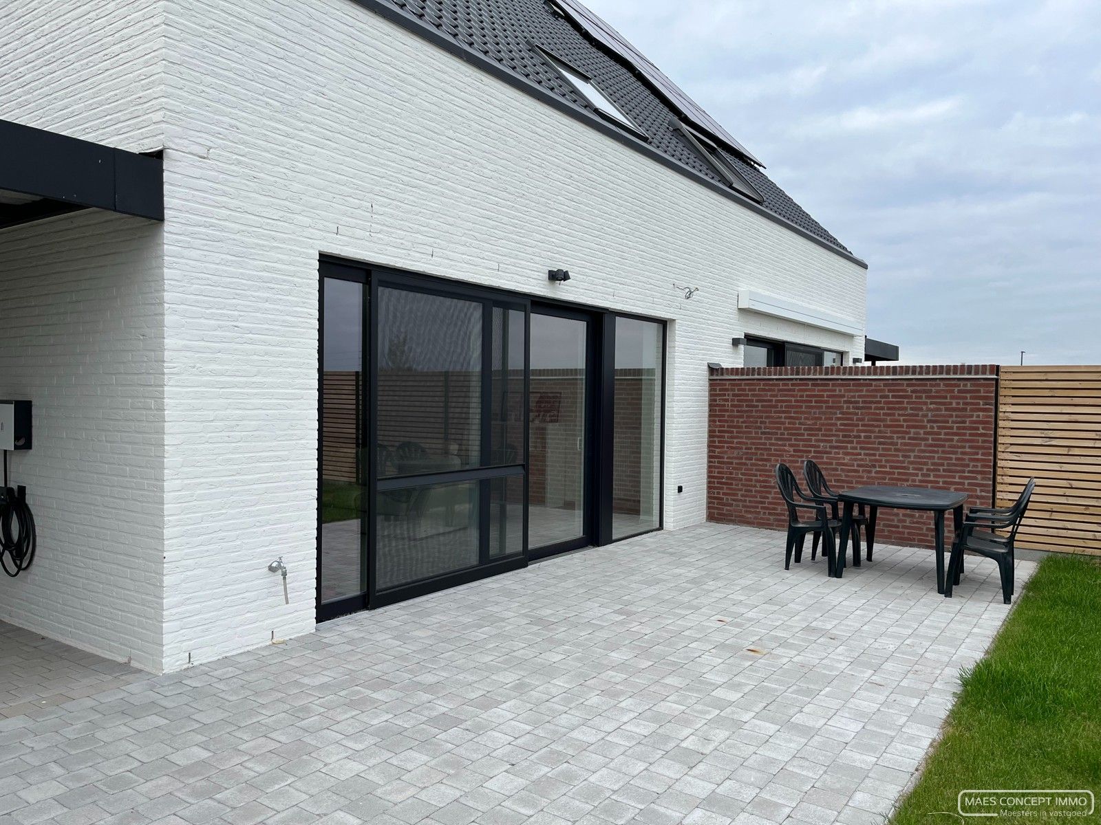 Ruime nieuwbouwwoning te huur in Zwevegem foto 17