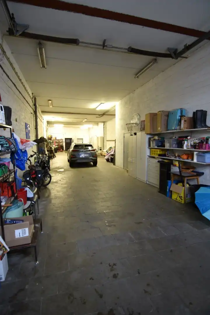 Opslagruimte (175 m²) met bovenliggende woning te koop in Kuurne foto 15