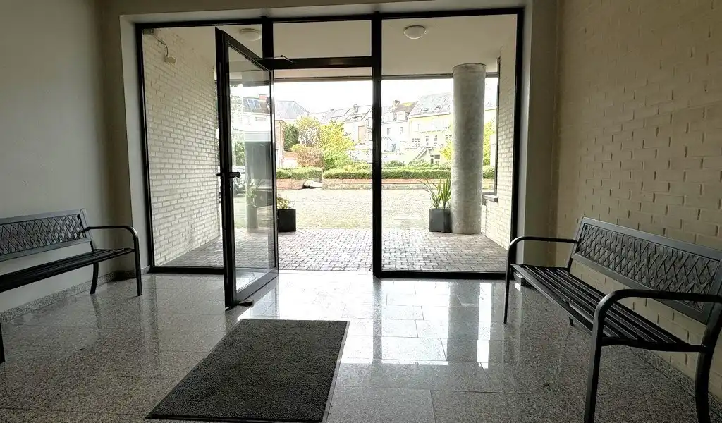 Rustig gelegen kantoor te huur vlakbij centrum Gent foto 11