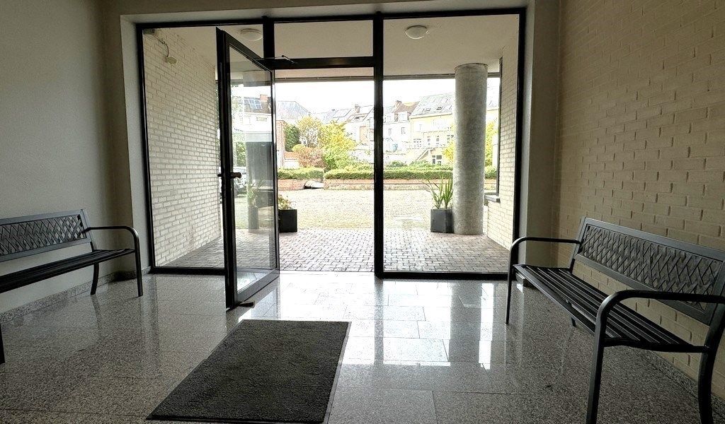 Rustig gelegen kantoor te huur vlakbij centrum Gent foto 11