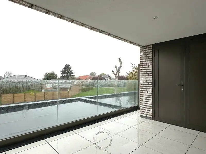 Prachtig gelegen nieuwbouw duplexappartement met drie slaapkamers, groot terras en autostaanplaats foto 9