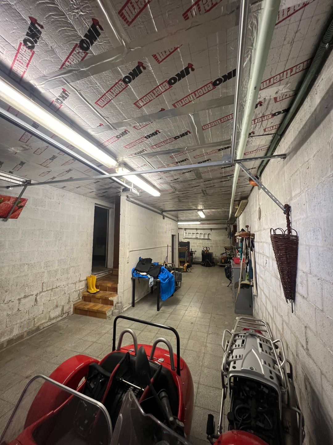 Zeer ruime en kwalitatief gerenoveerde woning nabij centrum foto 25