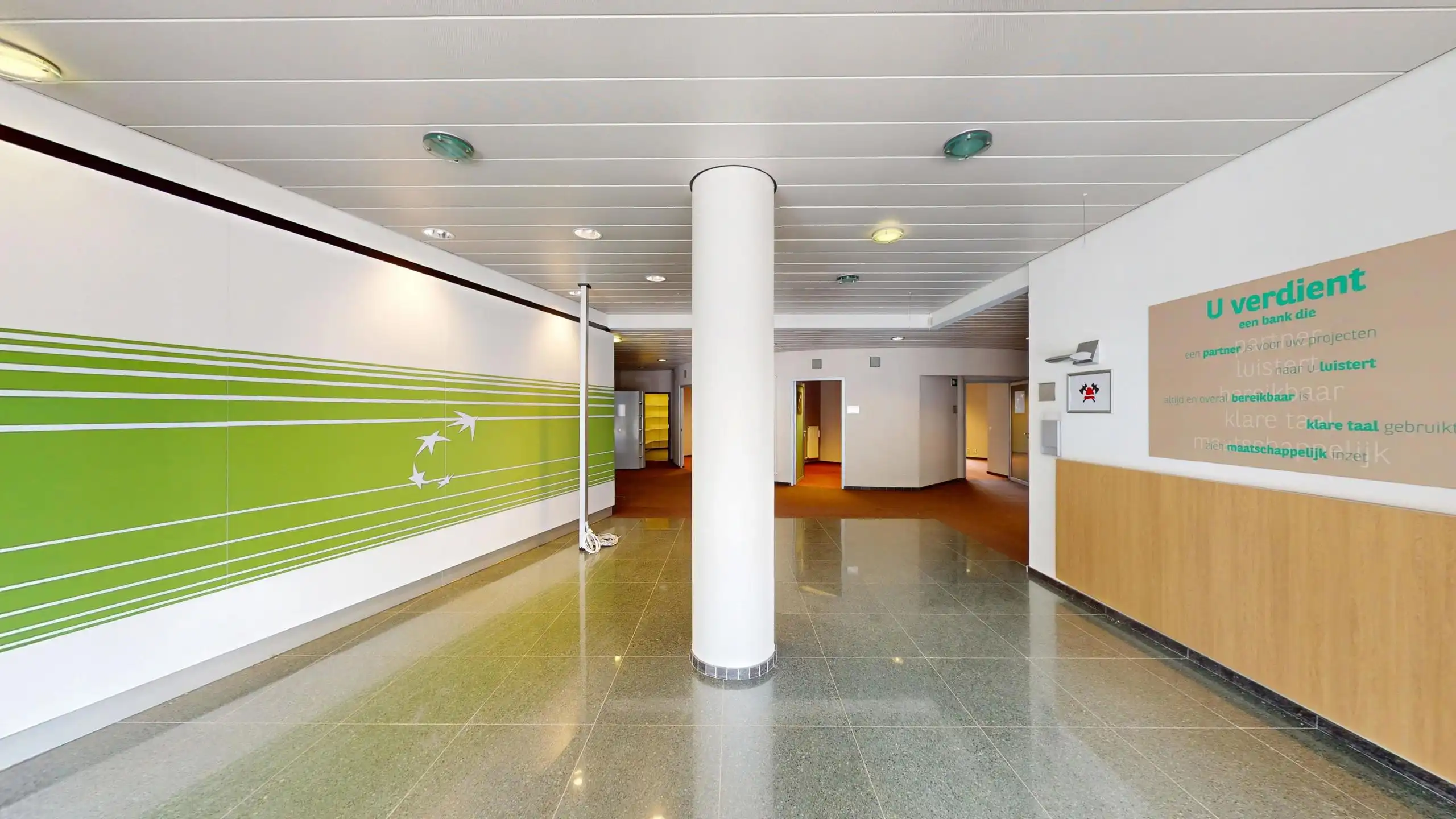 Zeer ruim kantoor op commerciële locatie in centrum Beringen foto 4