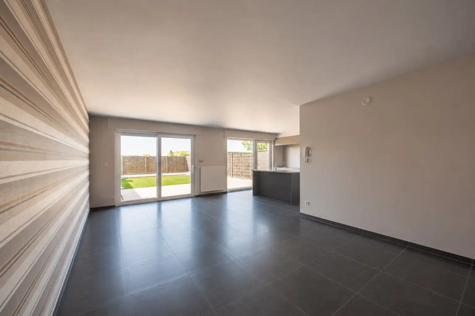 MAGNIFIEK RUIME GEZINSWONING TE BREDENE DORP foto 8