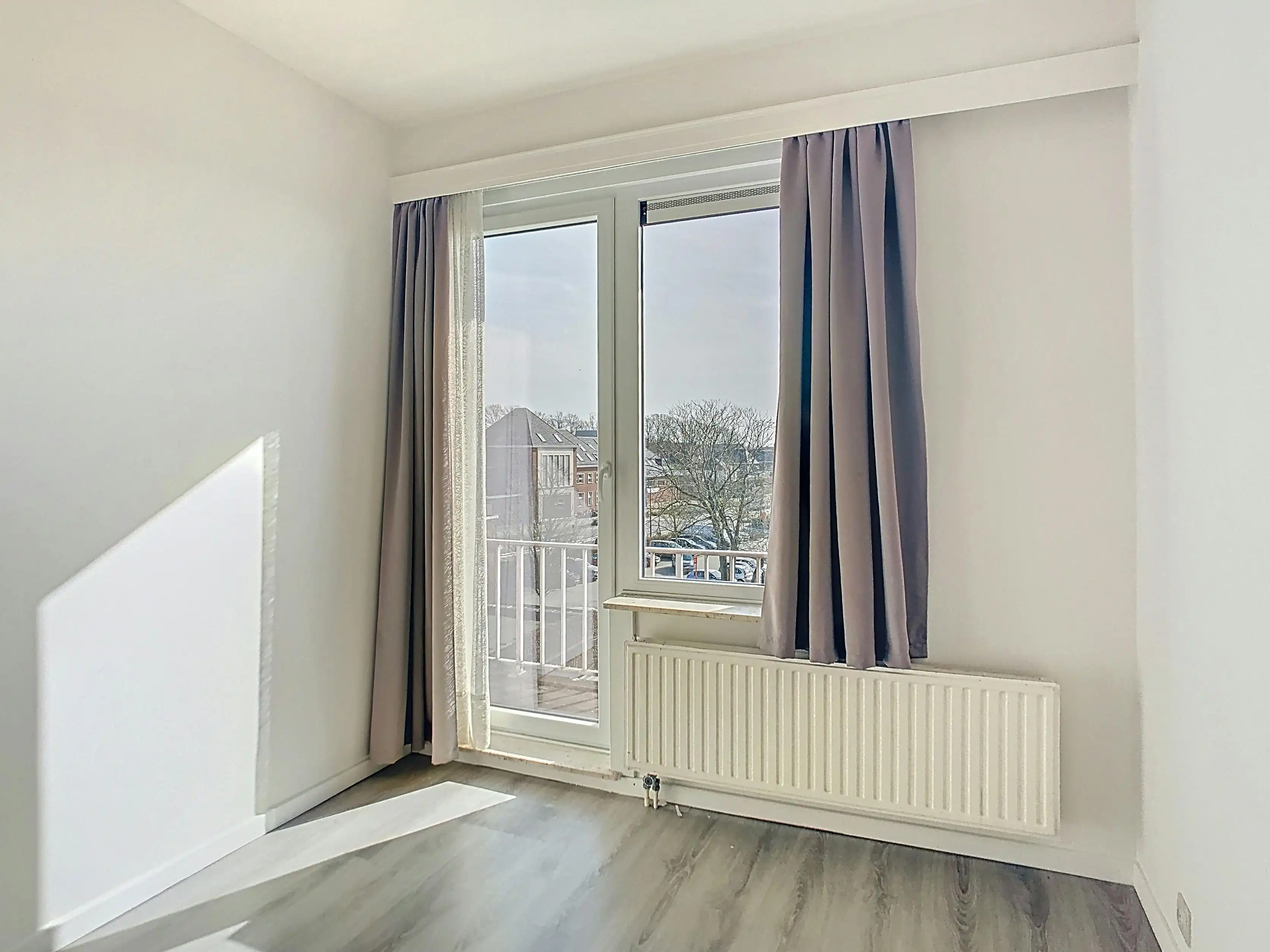 Gemoderniseerd appartement met 2 slpkmrs (garage mogelijk) foto 13