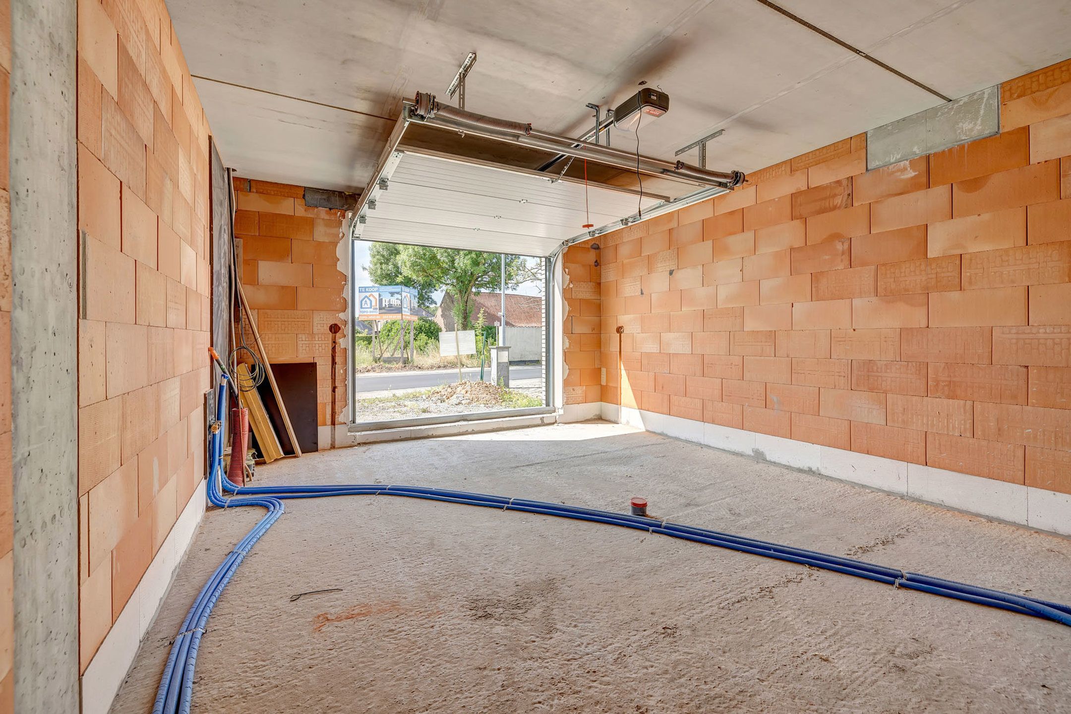 Ruime, volledig afgewerkte nieuwbouwwoning te Denderhoutem foto 11
